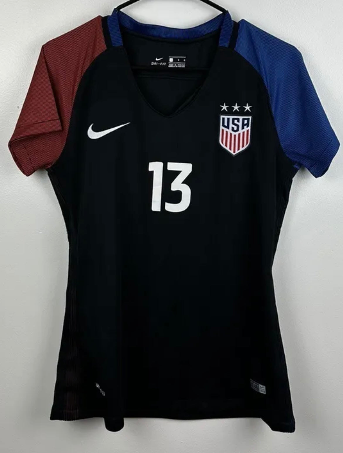 Alex Morgan 2016 17 Kit Woman s Large The Football Factory LV